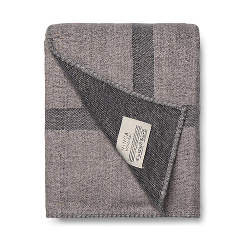 Плед VINGA Monogram из переработанного полиэстера GRS, 170x130 см, серый